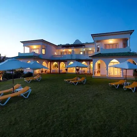 Esmeralda Villa