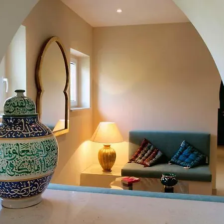 Esmeralda Villa *
