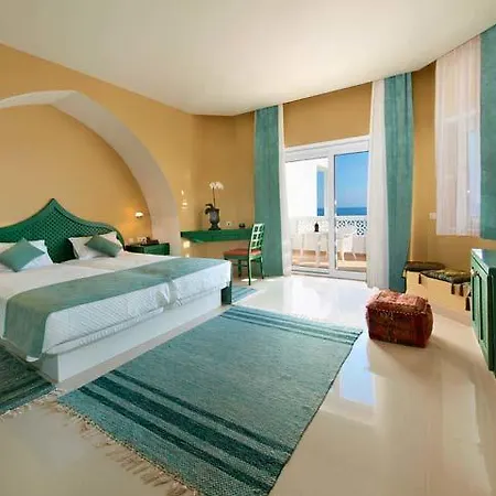 Esmeralda Villa