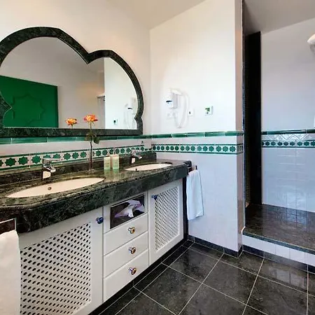 Esmeralda Villa