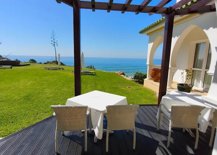 Esmeralda Villa
